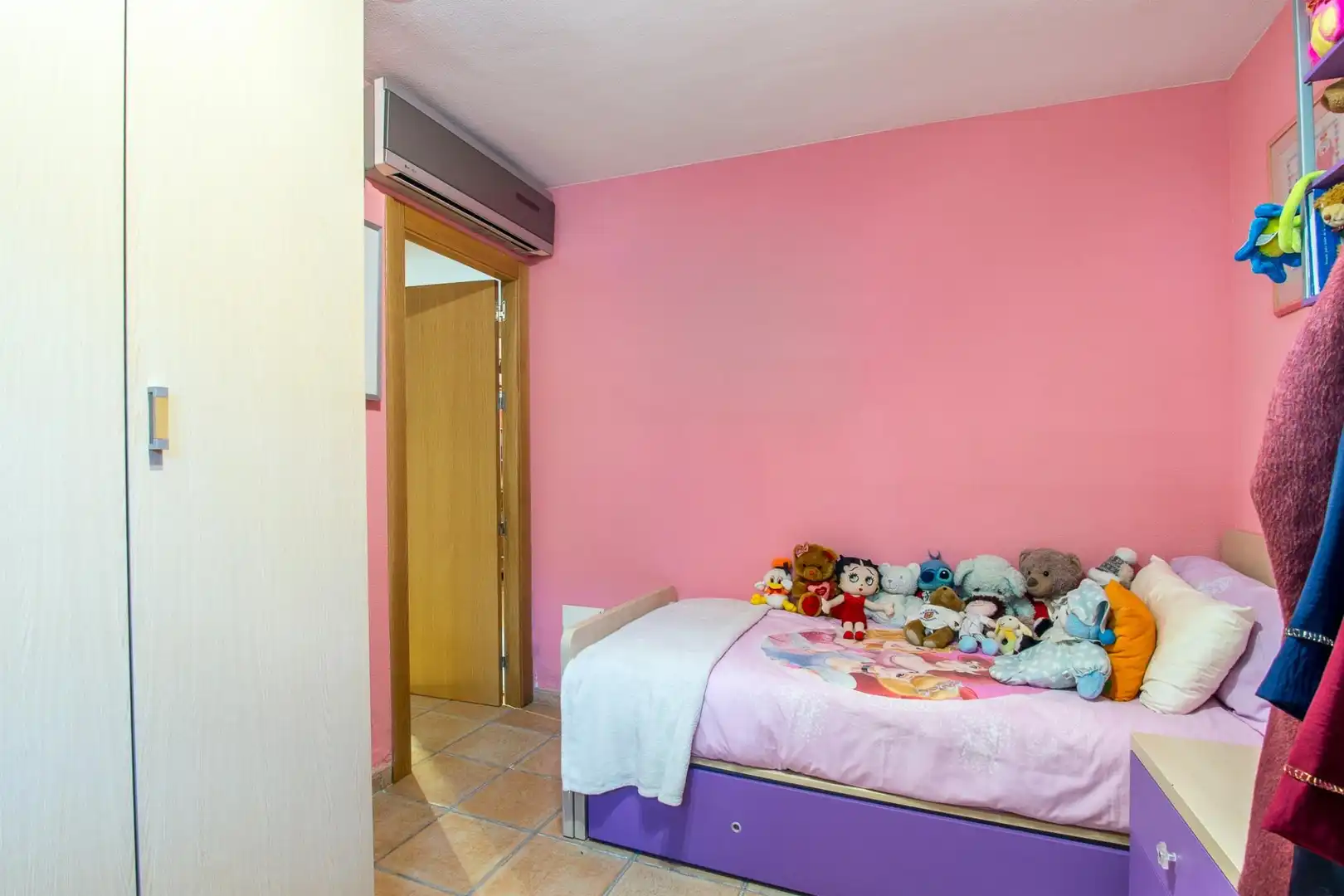 Habitación de Casa o chalet en venta en Murcia con Aire acondicionado, Calefacción y Jardín privado