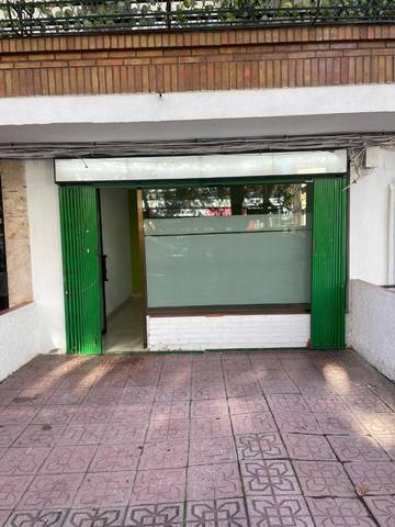 Local comercial en Alquiler en Calle la Palmera, 10 en Santa Rosa - Valdeolleros