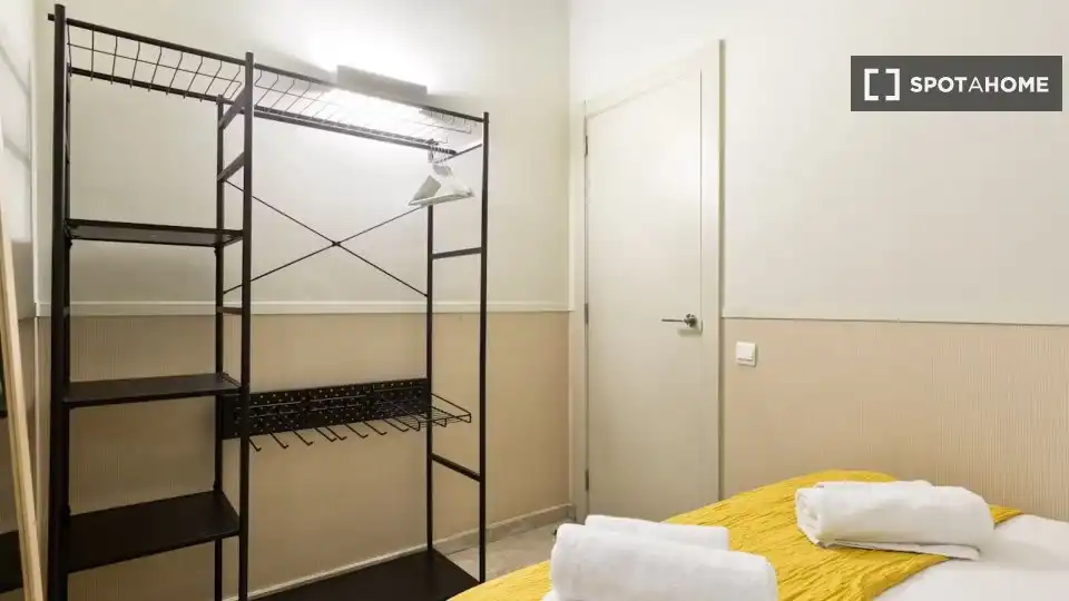 Bedroom of Flat for rent in Barcelona  with Air Conditioner, Heating and Furnished
