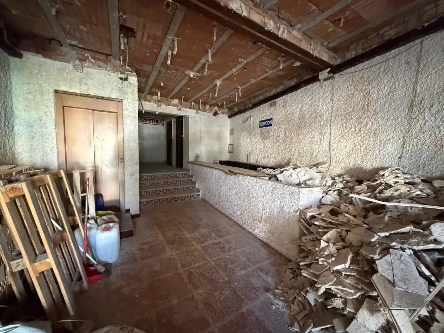 Immobles singulars amb ascensor en venda a Avenida Reyes Católicos, imagen 18