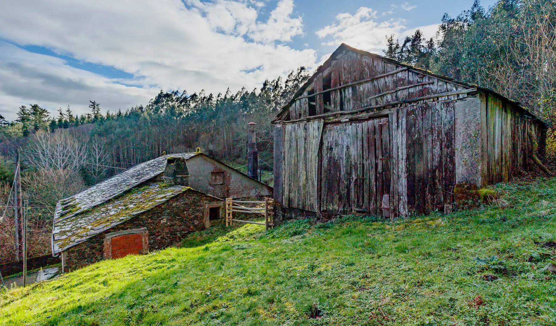 Vista exterior de Finca rústica en venda en Ourol amb Moblat