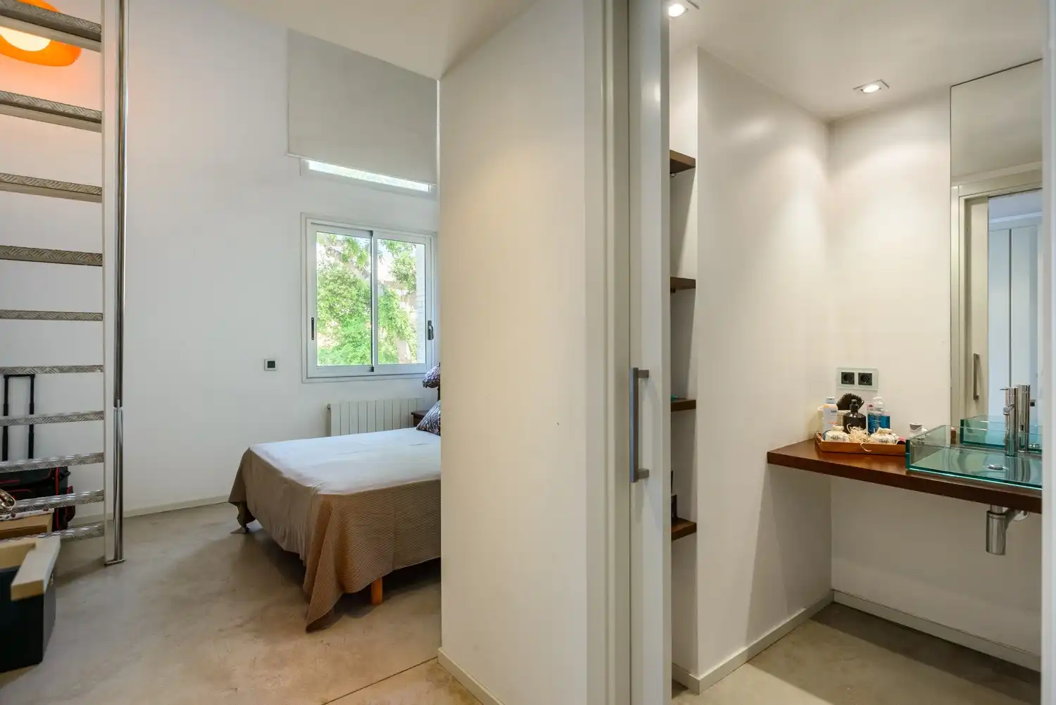 Bedroom of Houses for sale in Girona  with Air Conditioner, Heating and Storage room