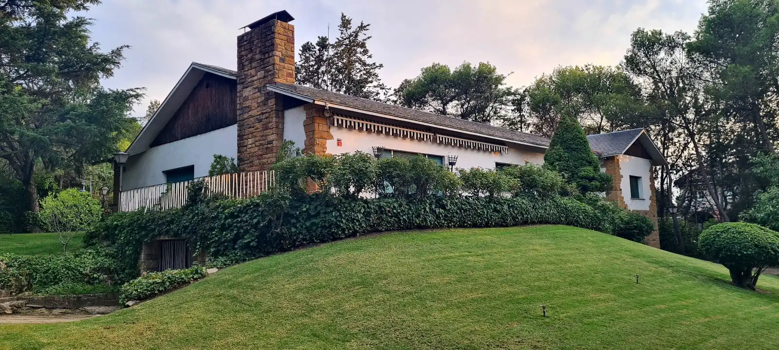 Vista exterior de Casa o chalet en venta en Collado Villalba con Calefacción, Jardín privado y Terraza