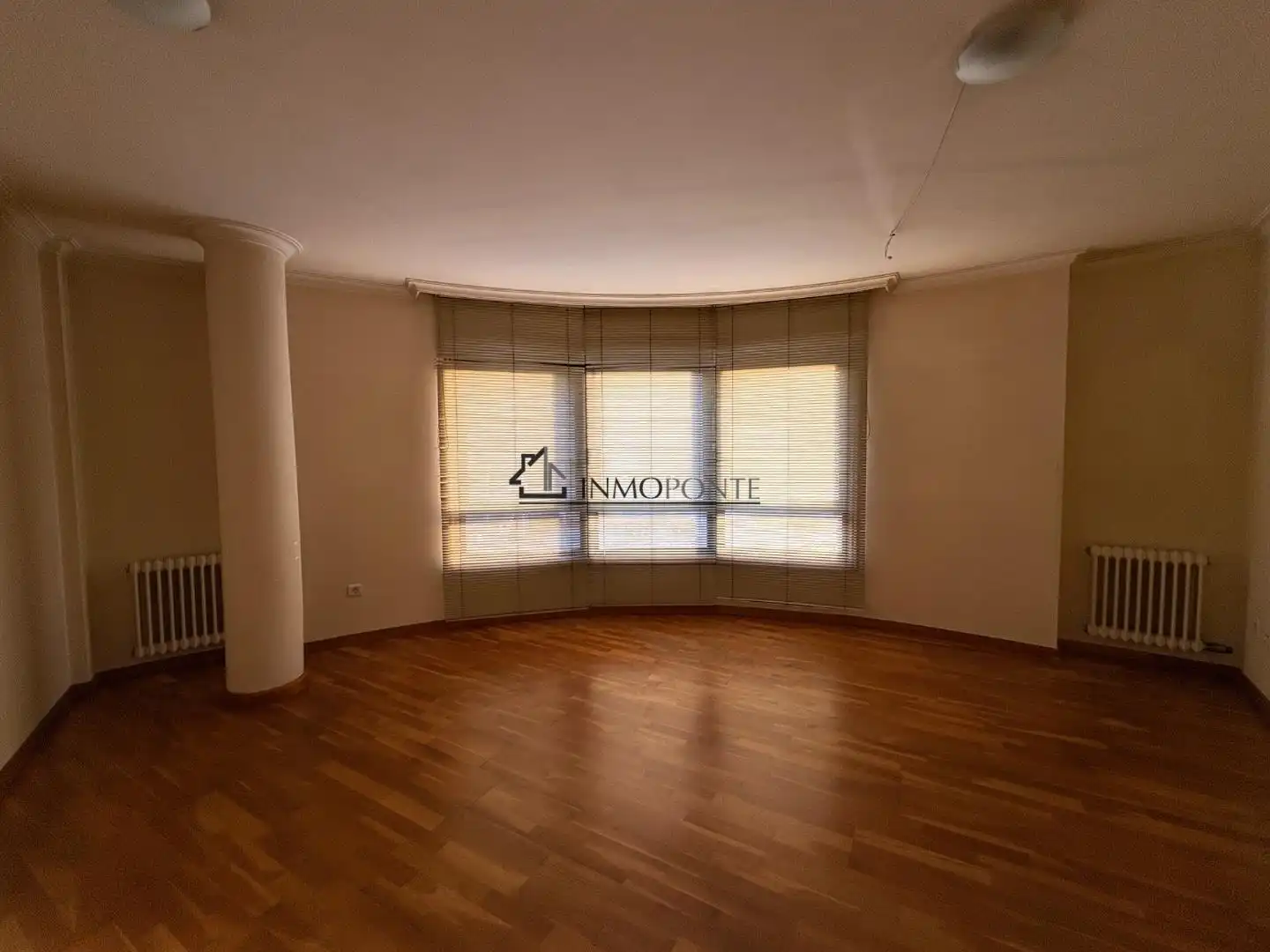 Wohnzimmer von Wohnung zum Verkauf in Pontevedra Capital 