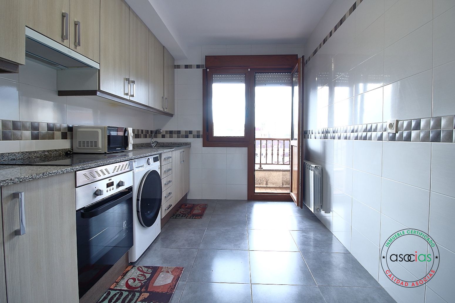 Cocina de Piso en venta en Gijón  con Calefacción, Parquet y Terraza