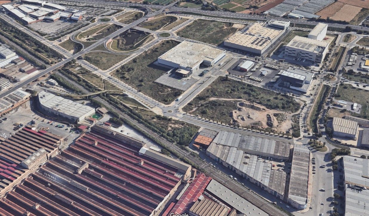 Vista exterior de Terreny industrial en venda en Viladecans