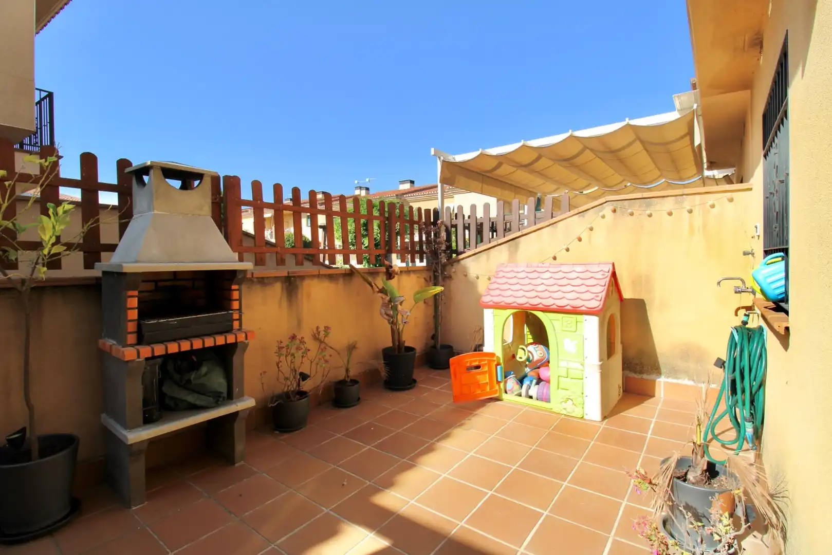 Terrassa de Casa adosada en venda en Alhendín amb Jardí privat i Terrassa