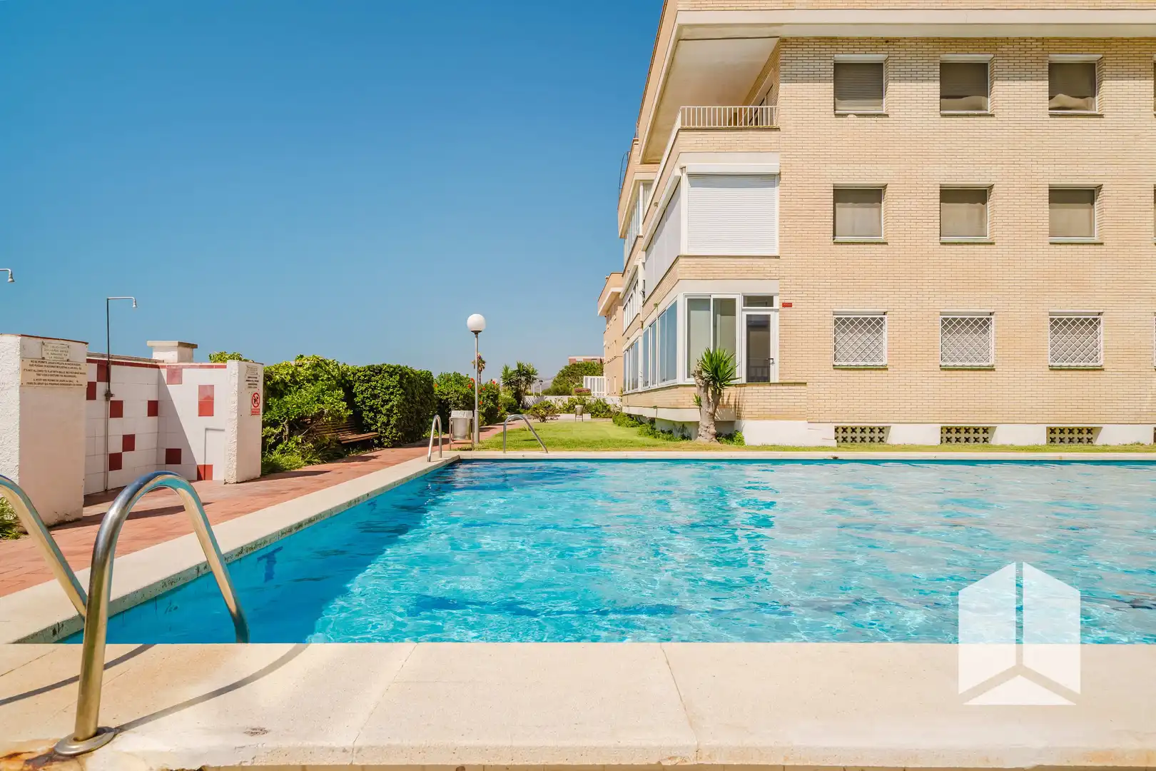 Piscina de Pis en venda en Castelldefels amb Terrassa i Piscina