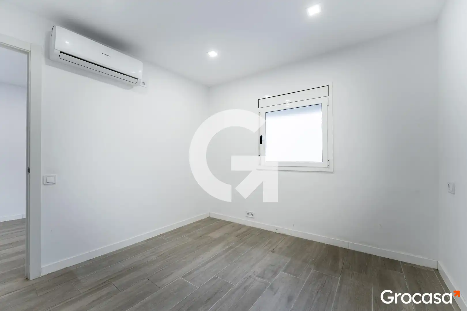 Piso en venta en L'Hospitalet de Llobregat con Aire acondicionado, Calefacción y Horno