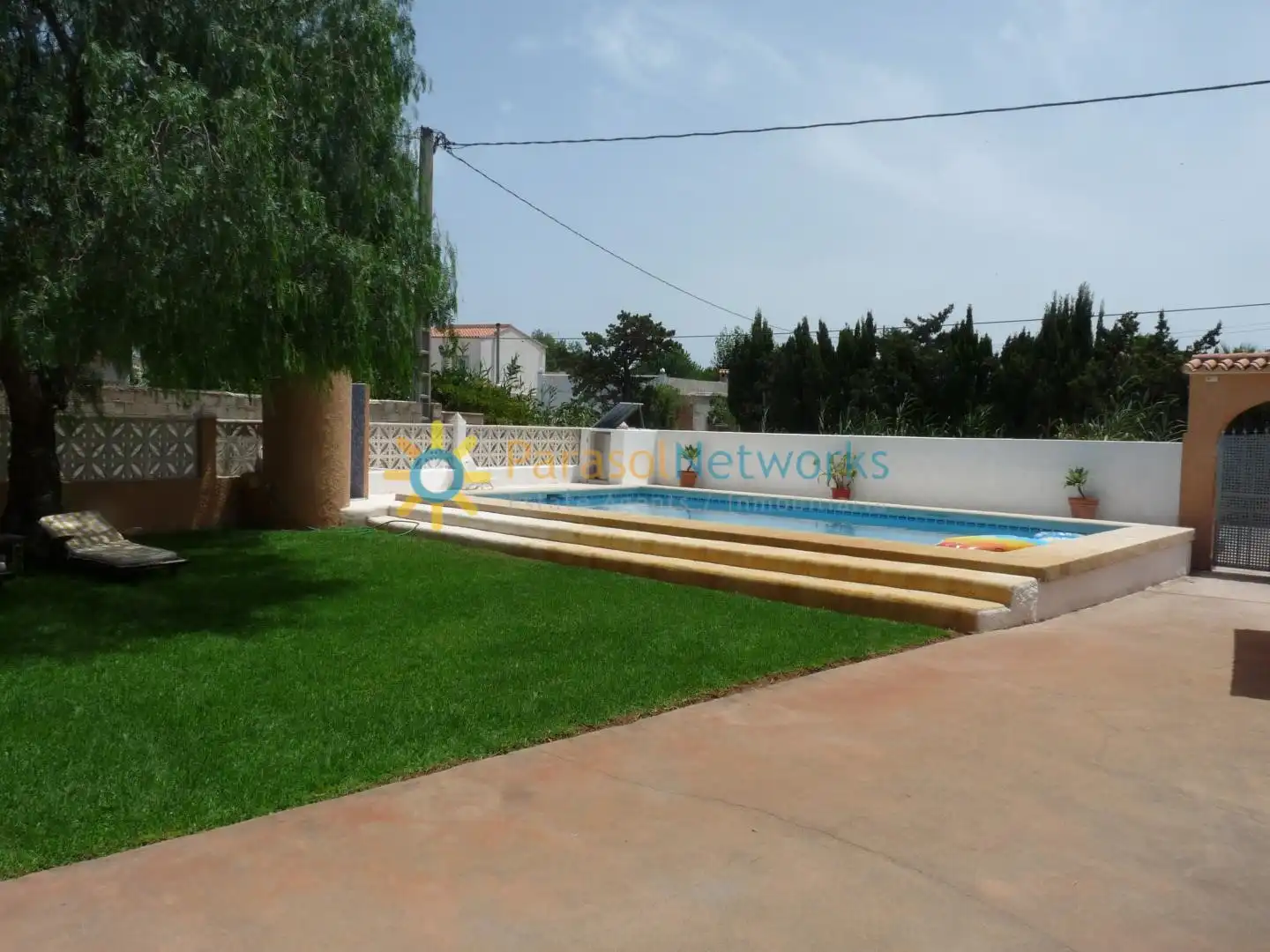 Swimming pool of Houses for rent in Oliva  with Private garden, Terrace and Balcony