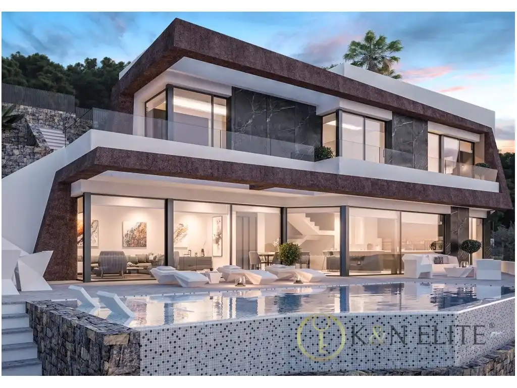 Detached house with pool for sale in Maryvilla