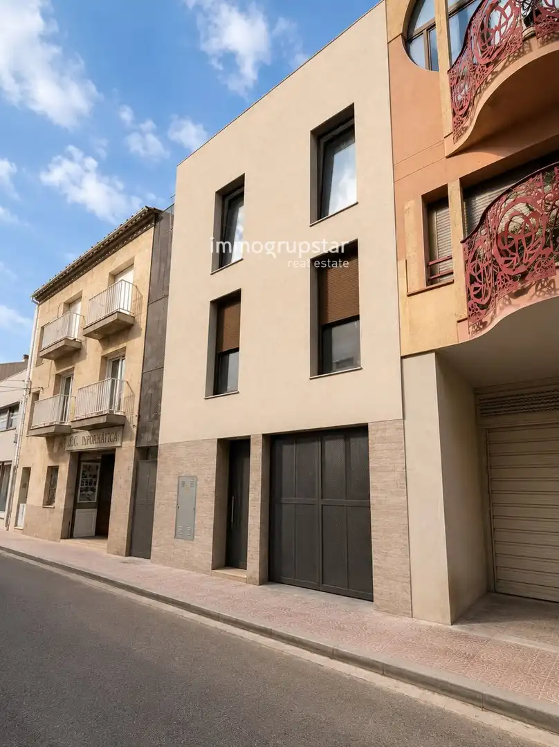 Vista exterior de Piso en venta en Palamós con Aire acondicionado, Calefacción y Terraza