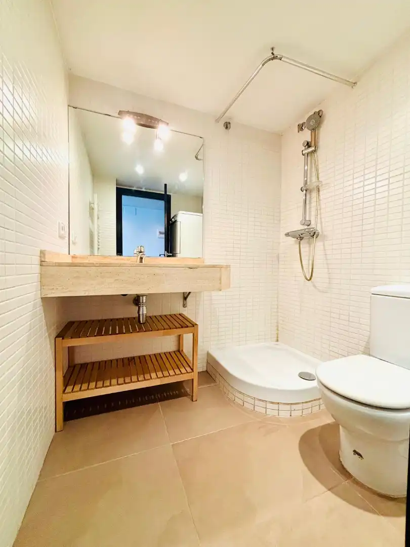 Bathroom of Duplexes for sale in Girona  with Air Conditioner, Heating and Parquet flooring