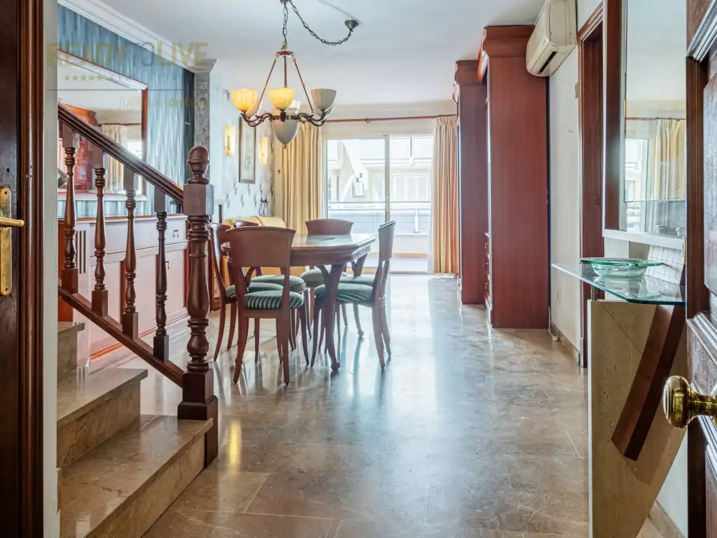 Comedor de Dúplex en venta en Alcúdia con Aire acondicionado, Terraza y Amueblado