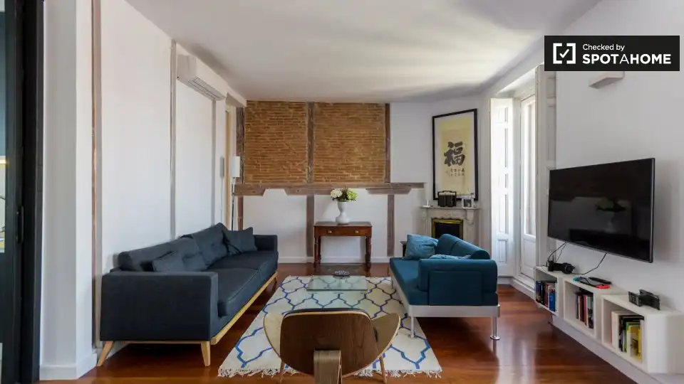 Appartamento con terrazza in affitto a Centro, imagen 4