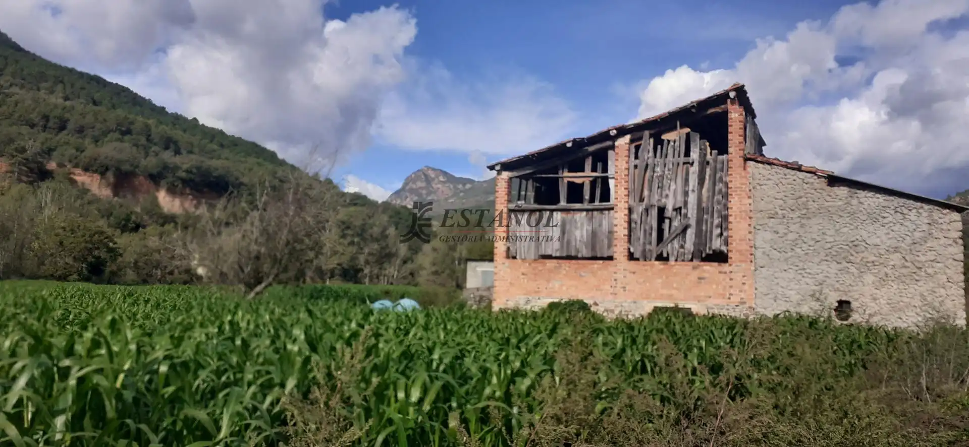 Vista exterior de Residencial en venda en Les Valls d'Aguilar