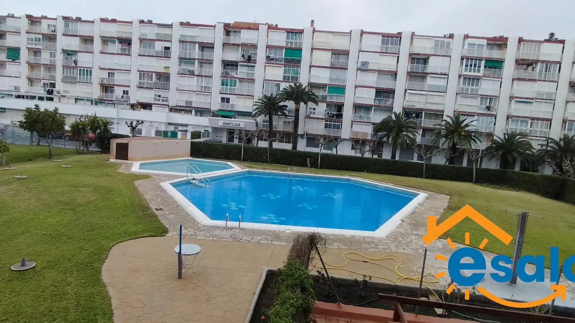 Piscina de Estudi en venda en Vila-seca amb Aire condicionat, Jardí privat i Terrassa