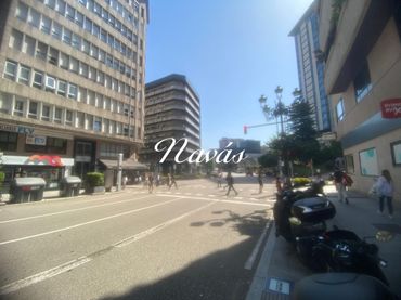 Ufficio con ascensore in affitto a Rúa de García Barbón 60