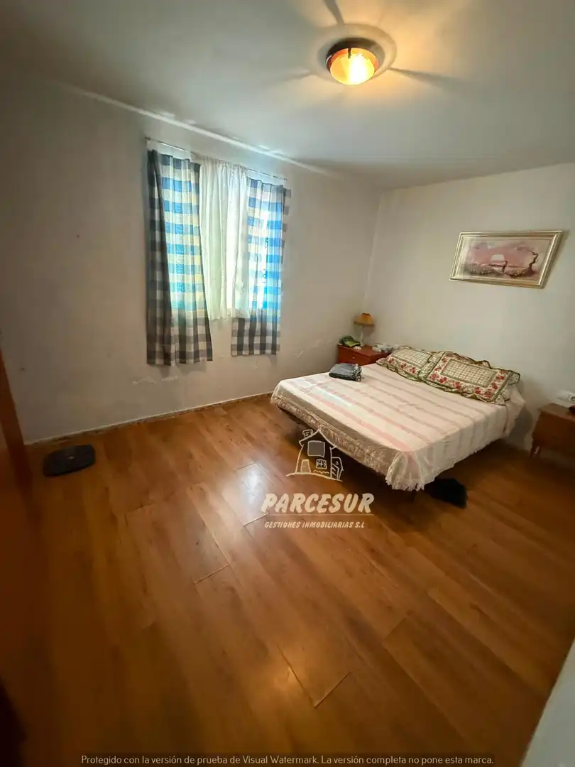 Dormitori de Casa o xalet en venda en Córdoba amb Traster i Piscina