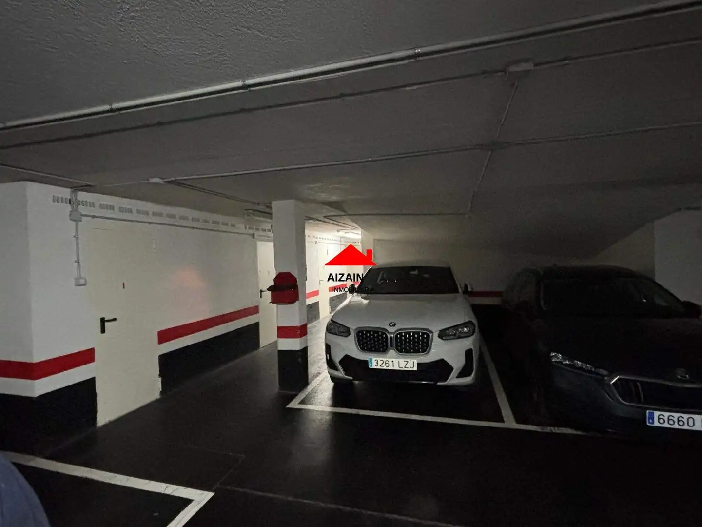 Parkplatz von Büro zur Miete in Leioa