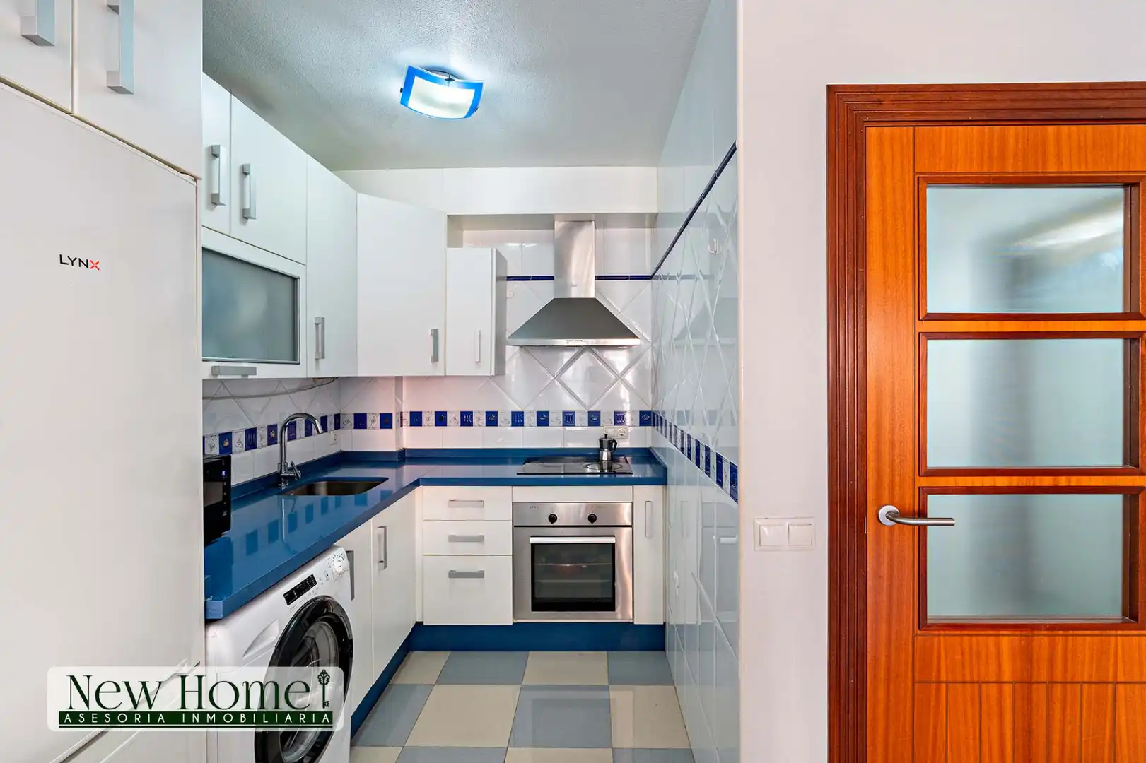 Kitchen of Flat for sale in Roquetas de Mar  with Terrace, Swimming Pool and Furnished