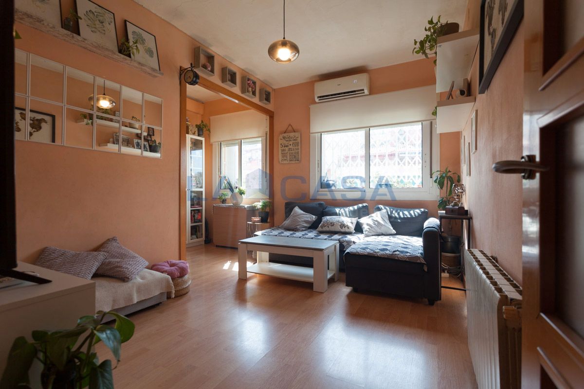 Living room of Flat for sale in  Barcelona Capital