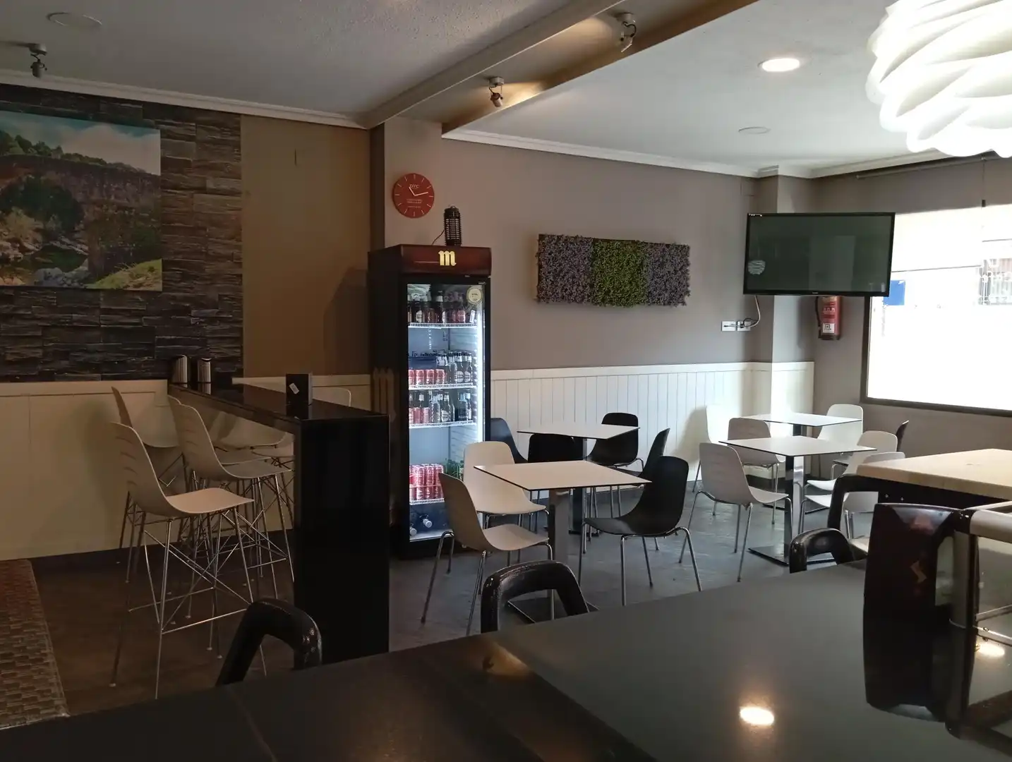Commercial properties for sale in Madrigal de la Vera