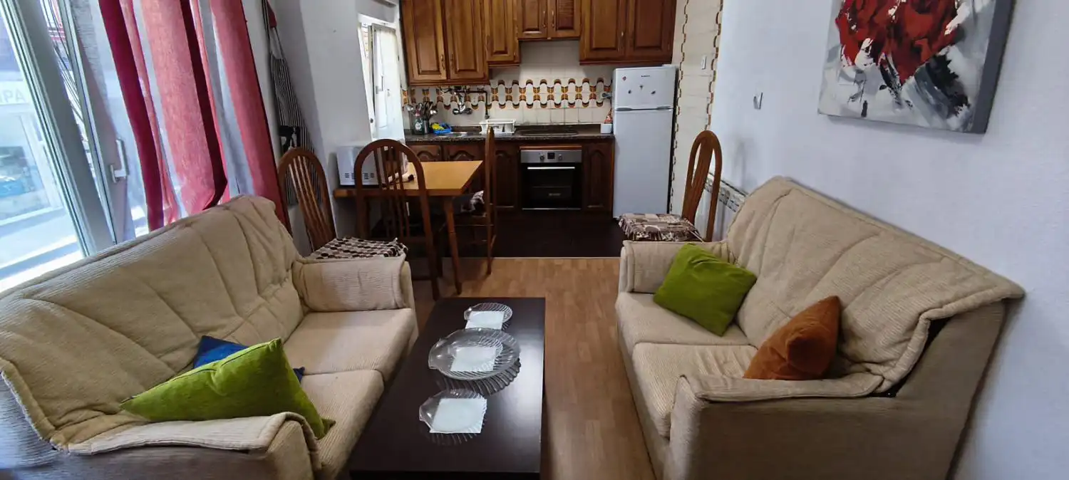 Cocina de Piso en venta en Oviedo  con Calefacción, Trastero y Amueblado