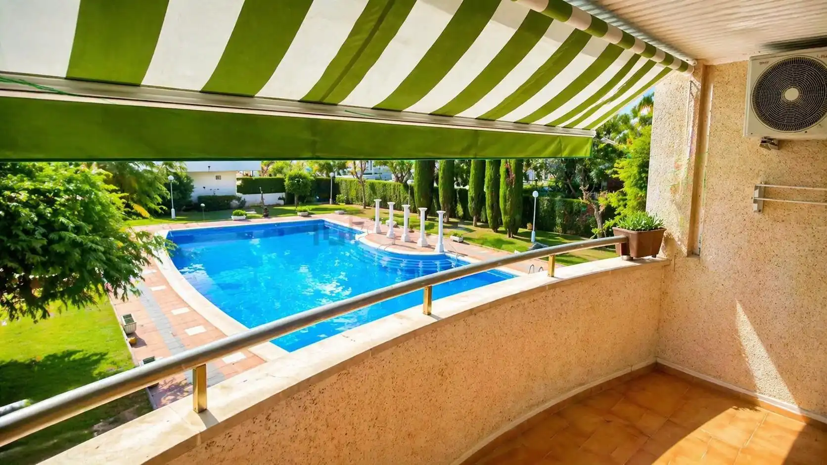 Swimming pool of Flat for sale in Salou  with Terrace and Community pool