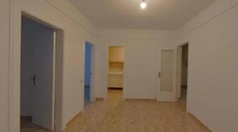 Foto 2 de Planta baixa en venda a Carrer Holanda, La Torrassa, L'Hospitalet de Llobregat