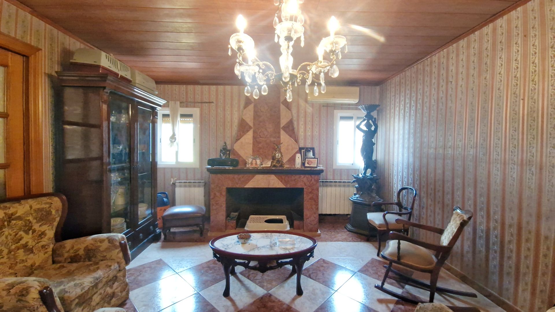 Living room of House or chalet for sale in Sant Just Desvern  with Air Conditioner, Heating and Private garden