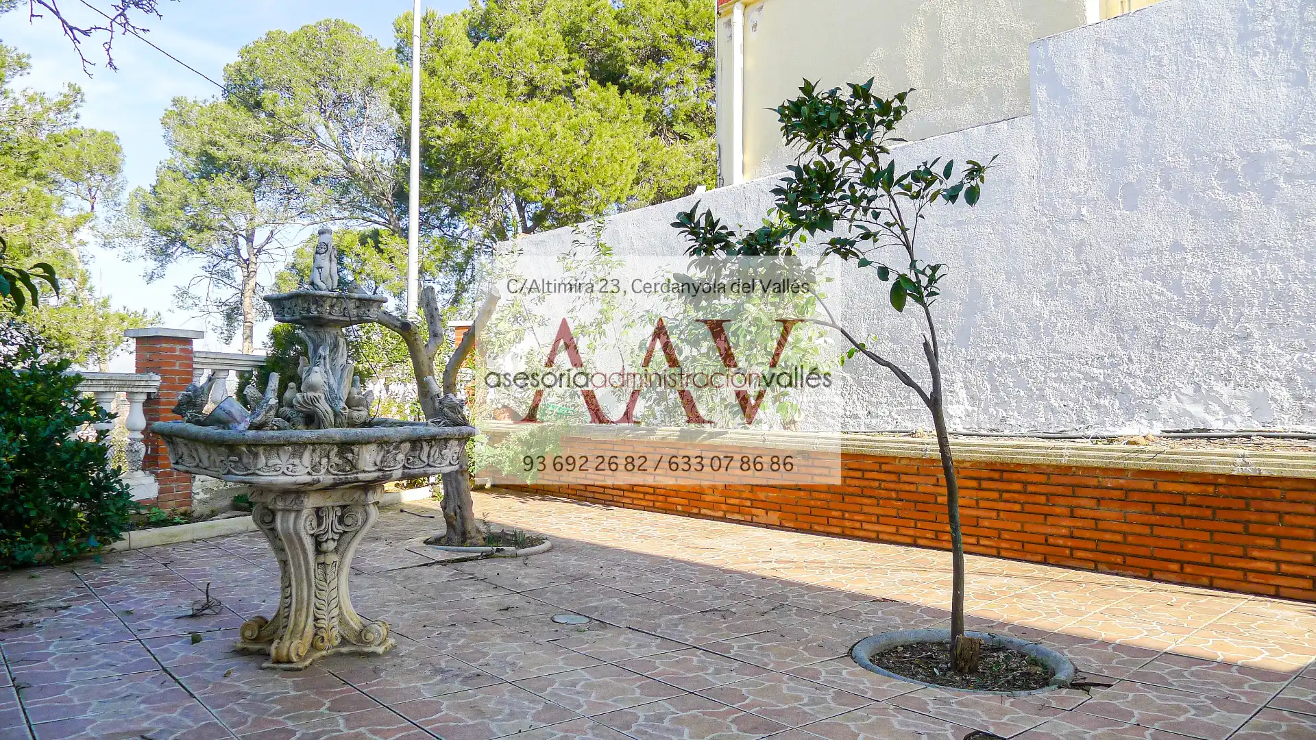 Jardí de Casa o xalet en venda en Cerdanyola del Vallès amb Aire condicionat, Calefacció i Jardí privat