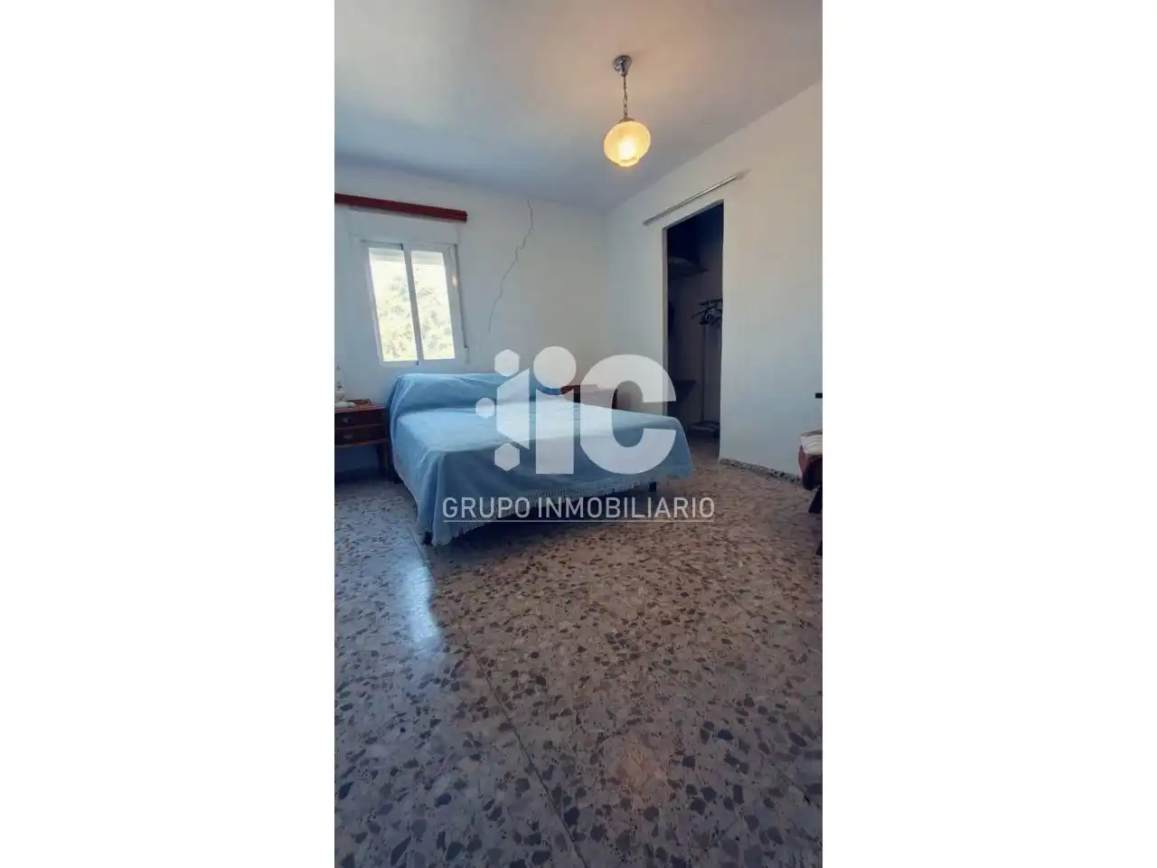 Dormitori de Casa o xalet en venda en Valenzuela amb Aire condicionat, Jardí privat i Terrassa