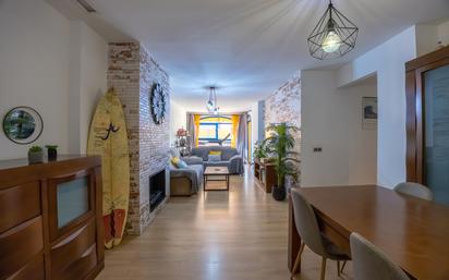 Sala d'estar de Apartament en venda en Marbella amb Aire condicionat, Parquet i Terrassa