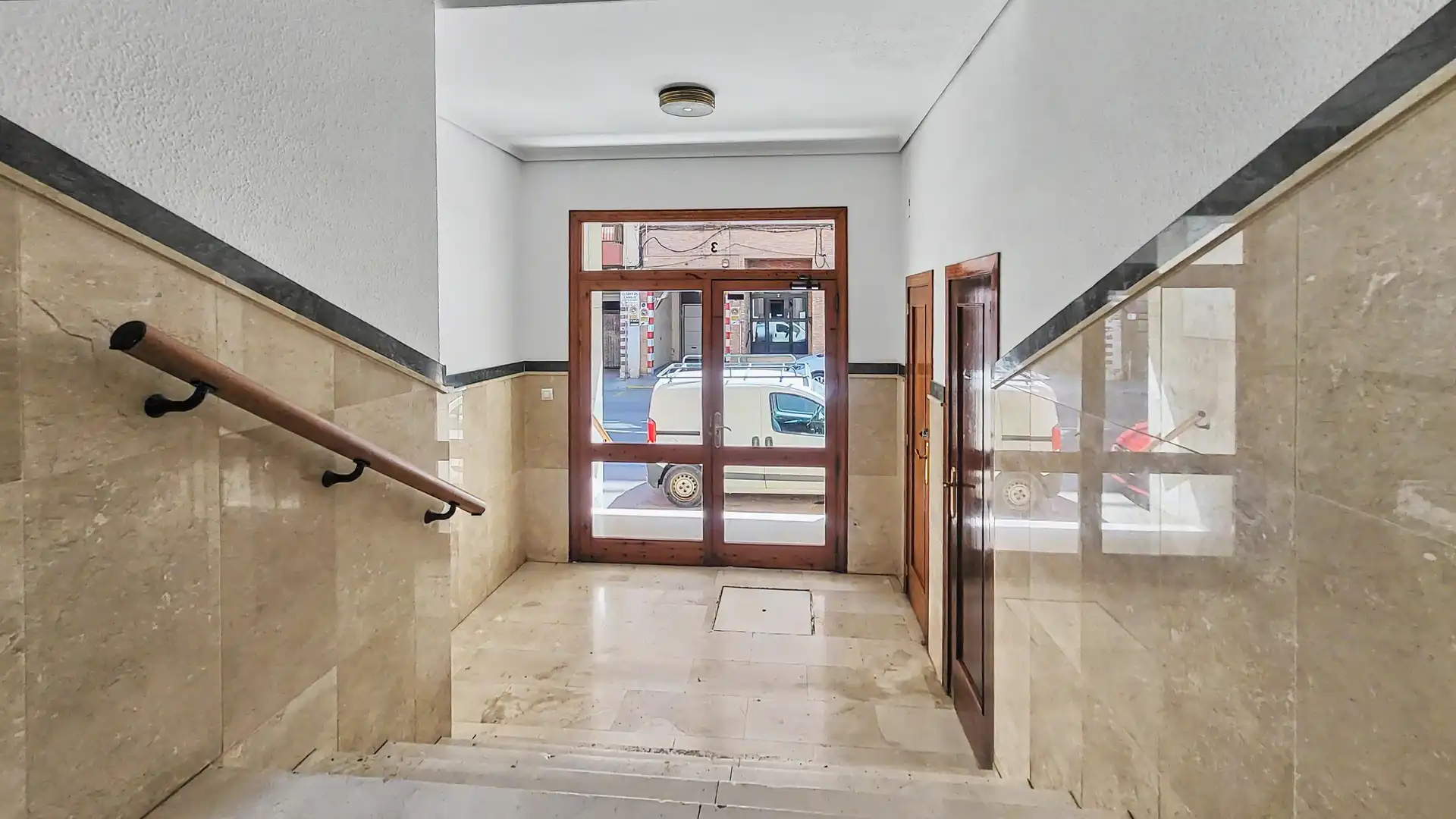Wohnung zum Verkauf in Dénia mit Klimaanlage, Heizung und Terrasse