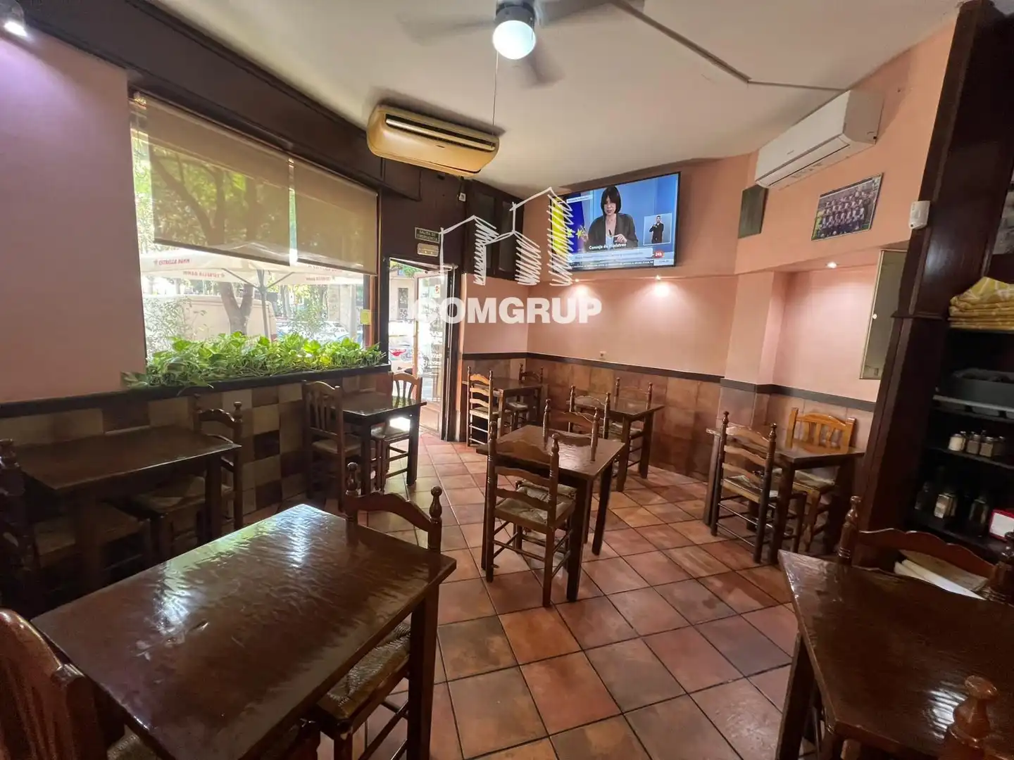 Business premises for sale in Eixample, imagen 2