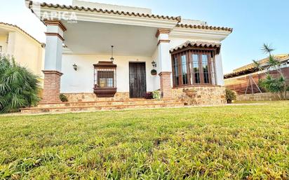 Vista exterior de Casa o xalet en venda en El Puerto de Santa María amb Aire condicionat