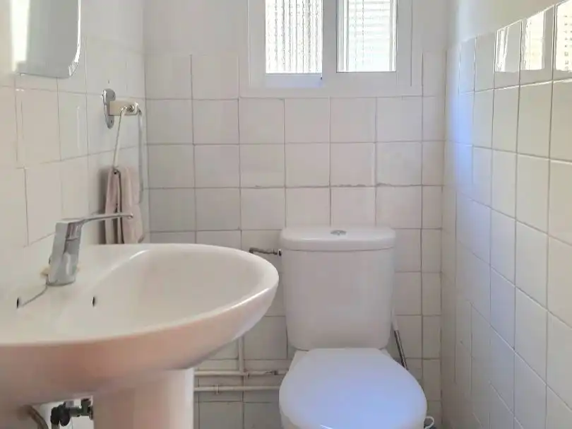Baño de Piso en venta en  Madrid Capital con Aire acondicionado y Terraza