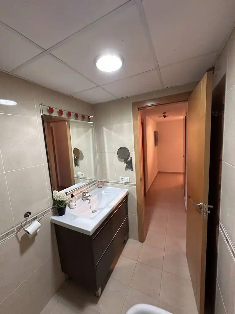 Badezimmer von Wohnung zur Miete in Almenara