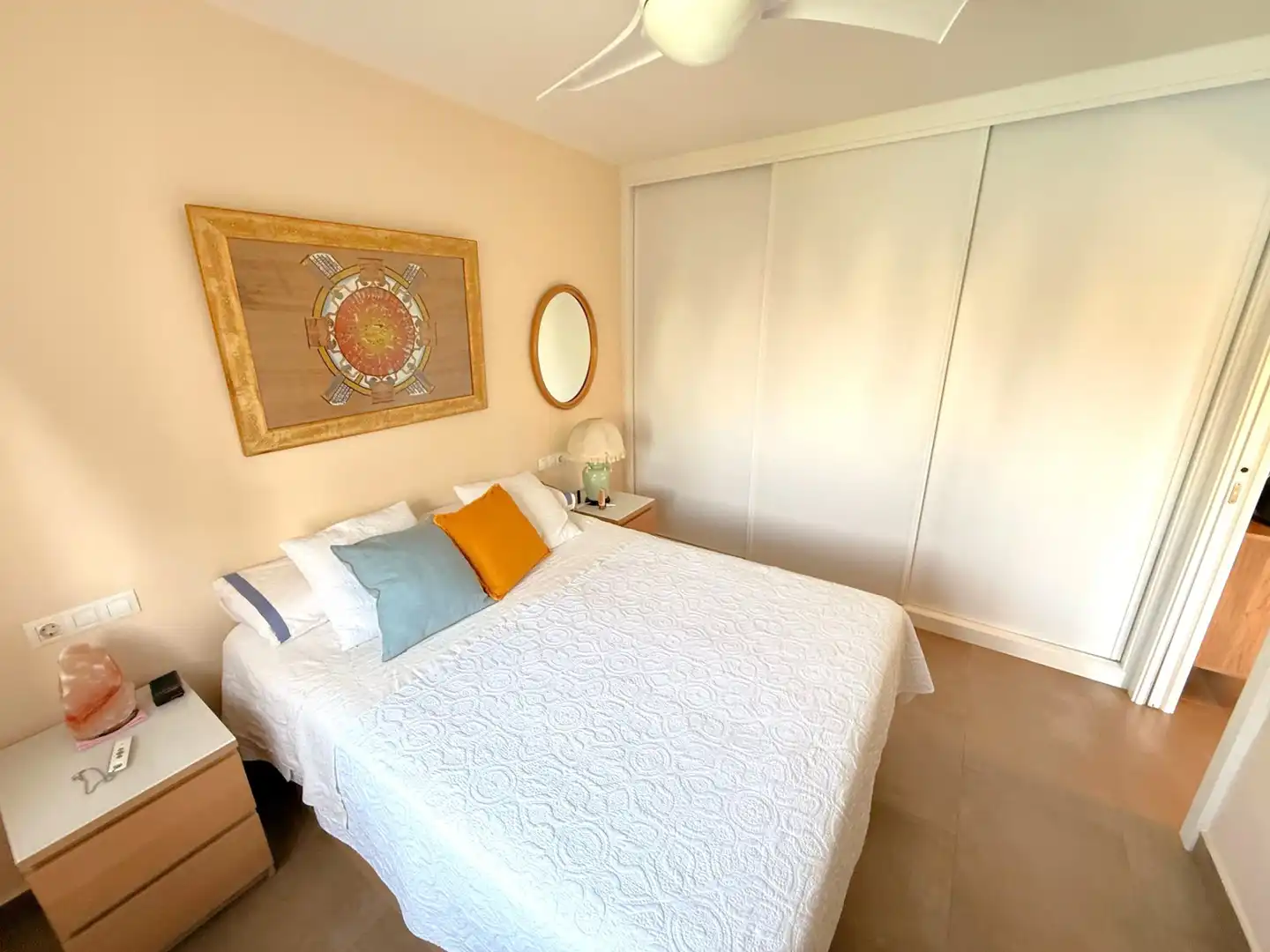 Habitación de Apartamento en venta en Estepona con Aire acondicionado, Terraza y Piscina