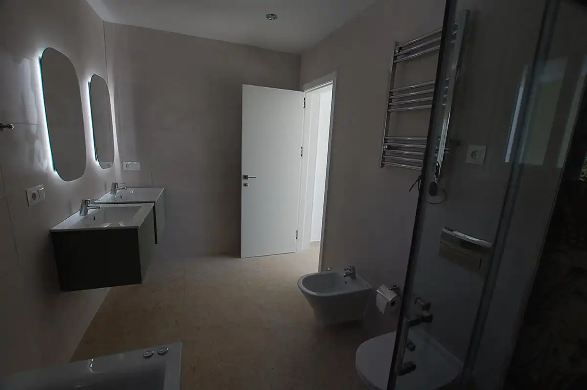 Bany de Casa o xalet en venda en Mijas amb Aire condicionat, Jardí privat i Piscina