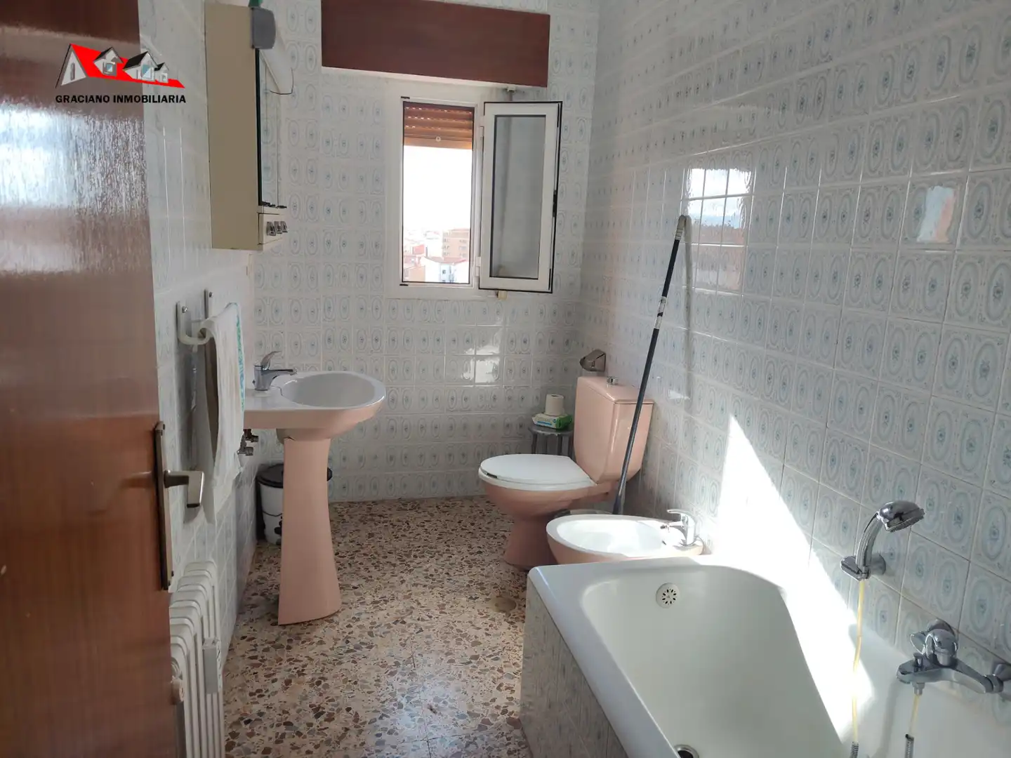 Bany de Pis en venda en Albacete amb Aire condicionat, Calefacció i Terrassa