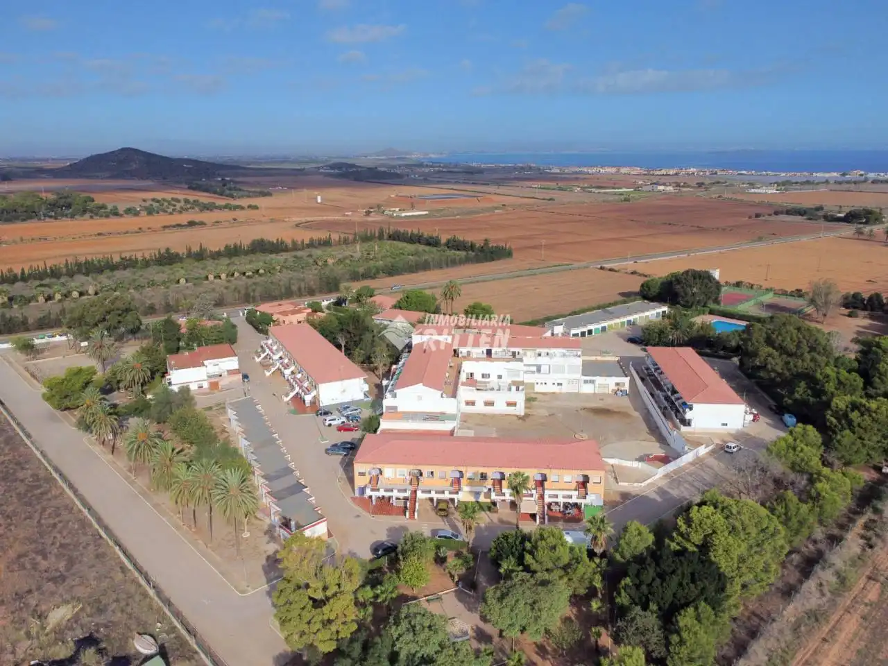 Flat with pool for sale in Urbanizacion paraiso park 2, imagen 2