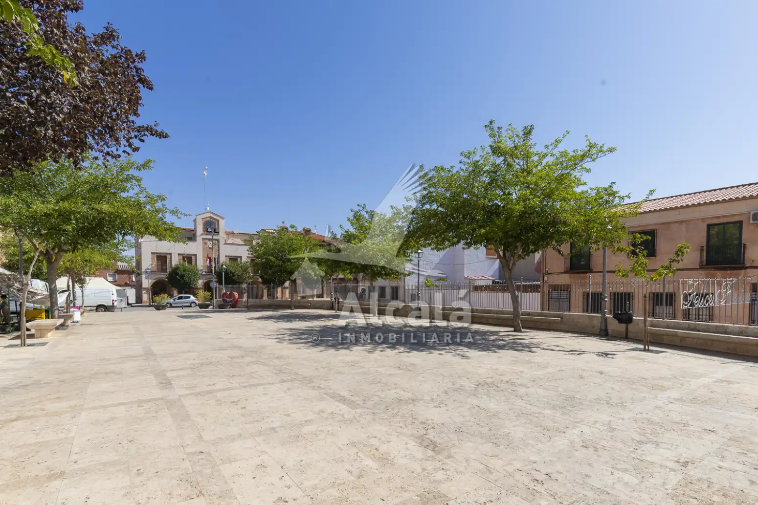 Vista exterior de Casa o chalet en venta en Alhambra con Calefacción y Amueblado