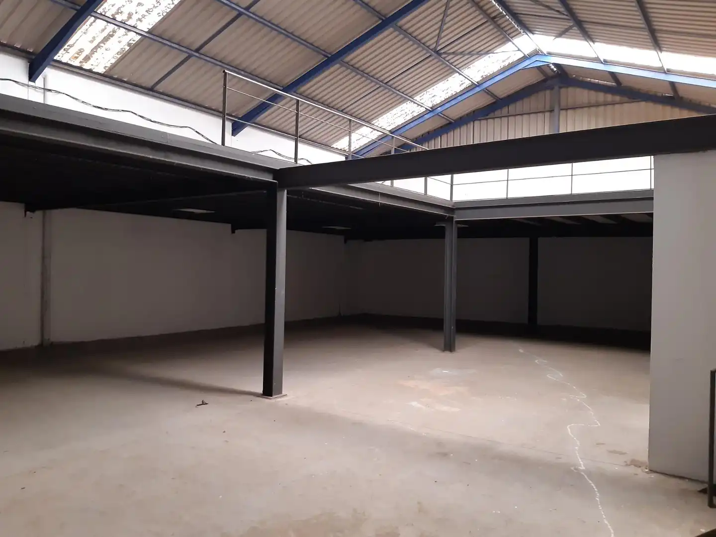 Industrial buildings for sale in Chiclana de la Frontera