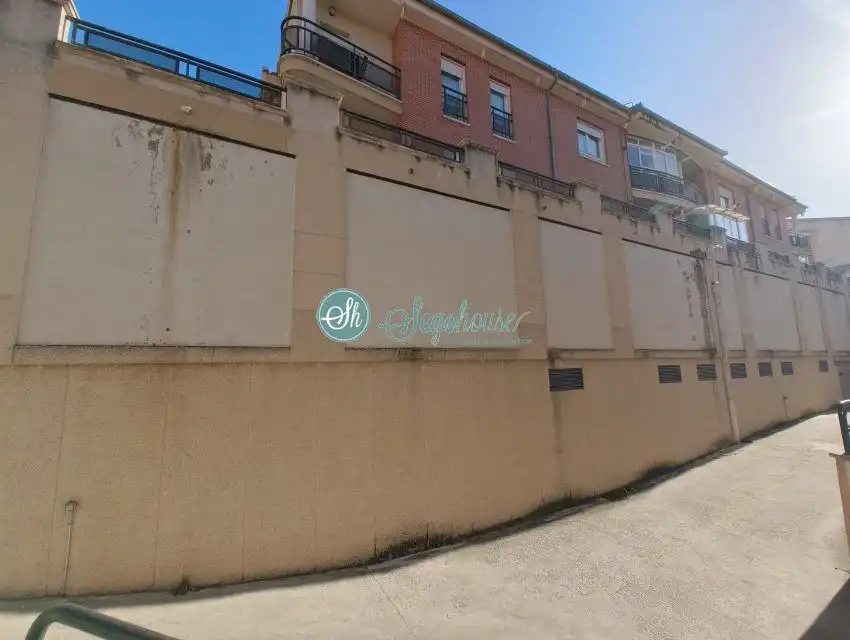 Business premises to rent in La Lastrilla, imagen 55