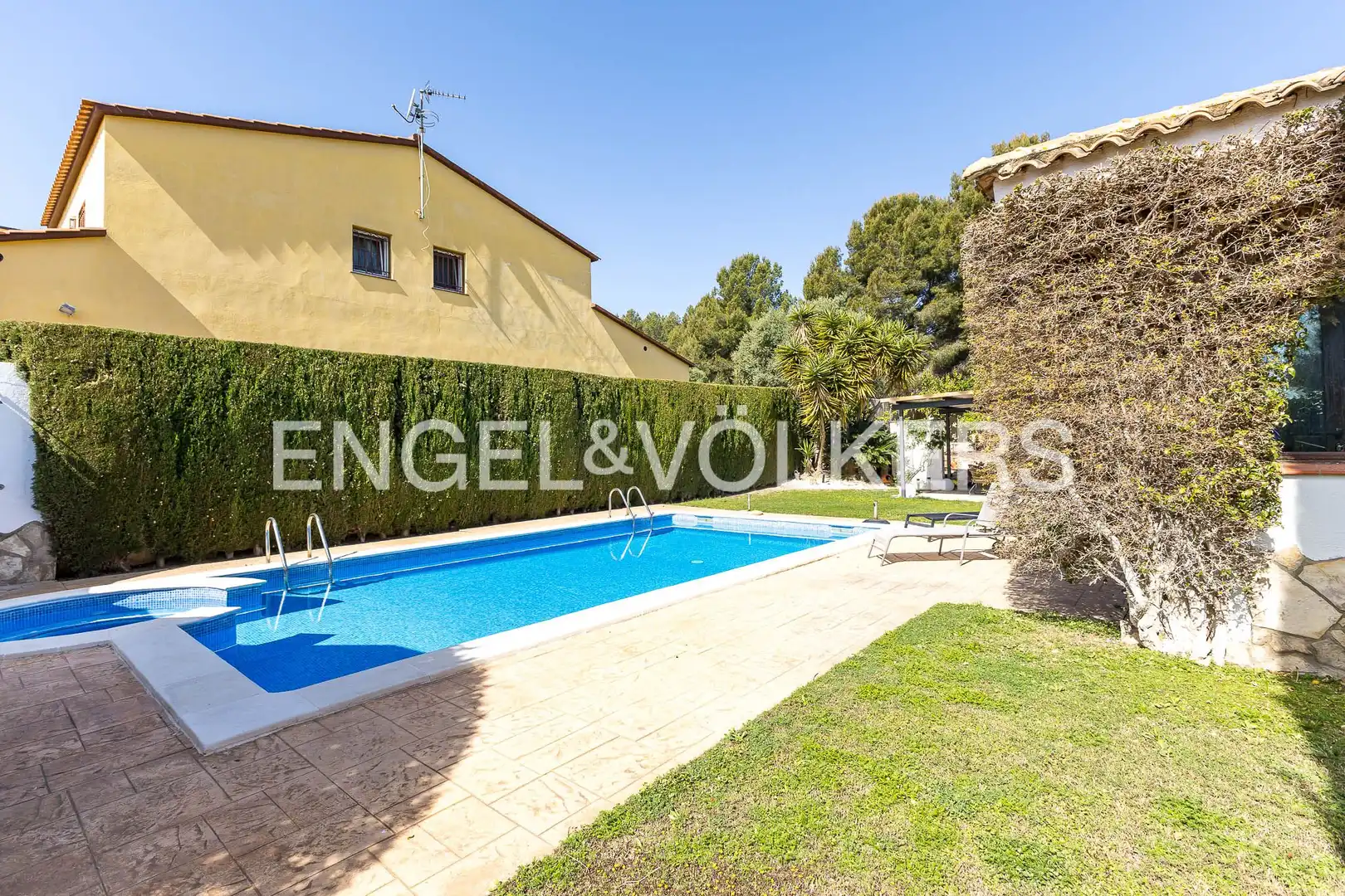 Piscina de Casa o chalet en venta en El Vendrell con Aire acondicionado, Calefacción y Jardín privado