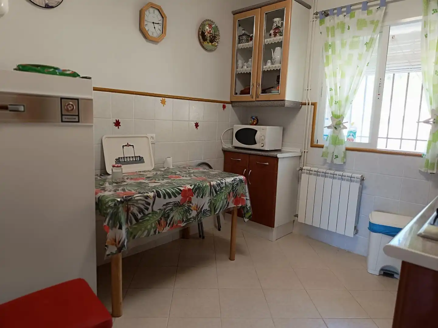 Cocina de Casa o chalet en venta en Navatalgordo con Calefacción, Jardín privado y Terraza