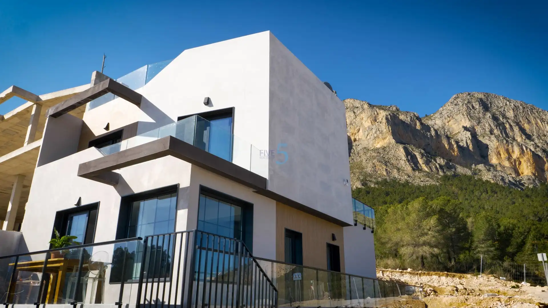 Casa en venta en Carrer Mariola
