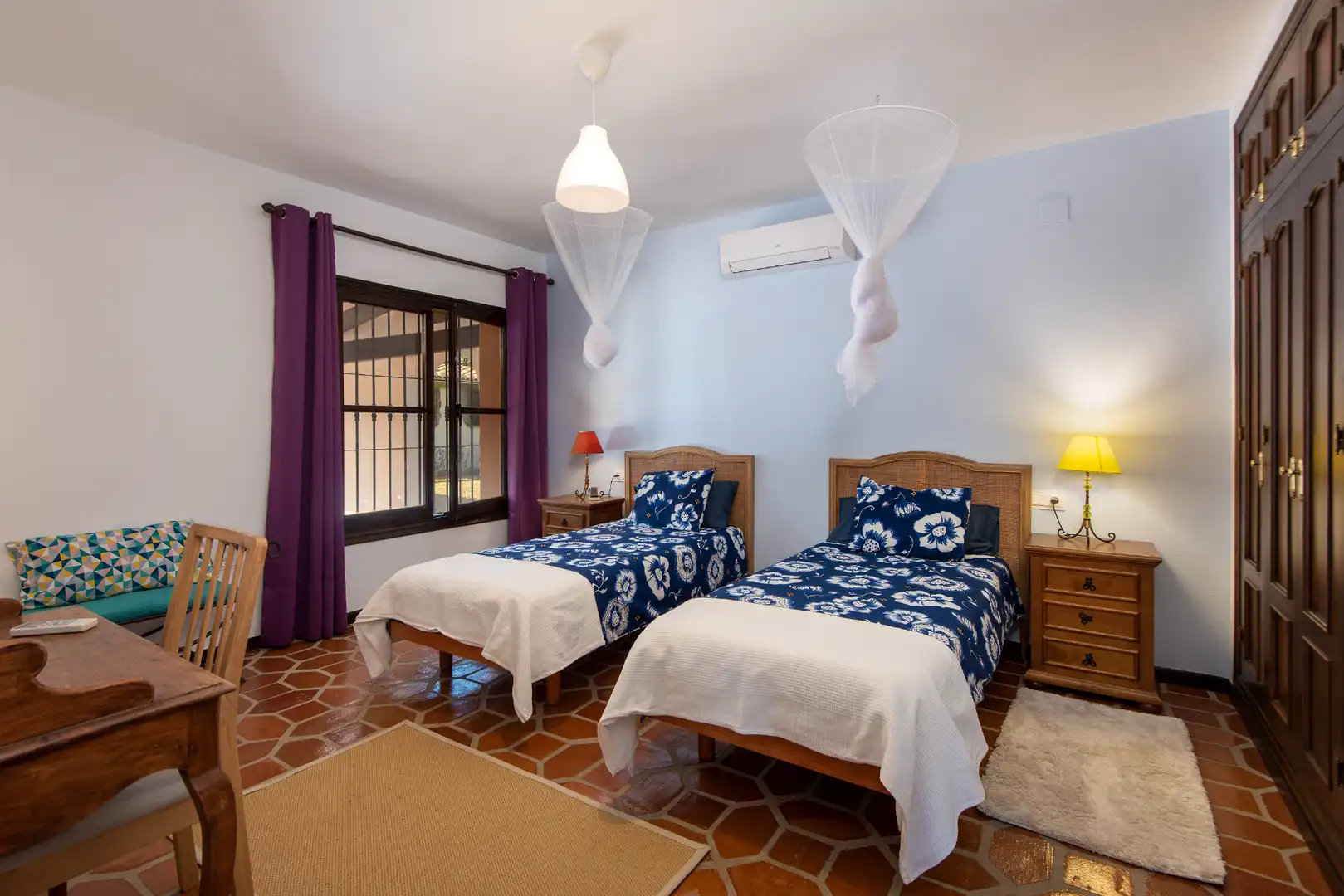 Habitación de Finca rústica en venta en Alhaurín de la Torre con Aire acondicionado, Calefacción y Jardín privado